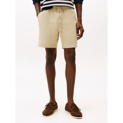 Abbildung von Tommy Hilfiger Chinoshorts BROOKLYN SHORT 1985 in klassischem Design