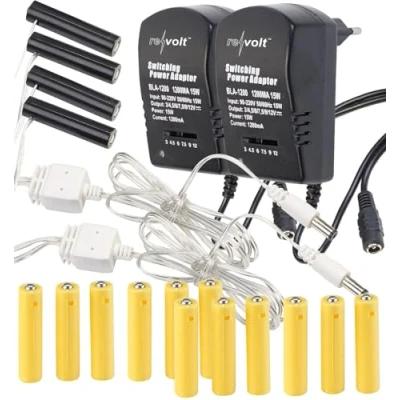 Abbildung von revolt Dummy Batterie: 2er Set Batterie Netzteil Adapter, ersetzt 16 AAA Batterien (4 Geräte) (Batterie AAA, Batterieersatz, Weihnachtsdeko)