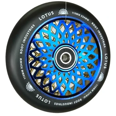 Abbildung von Root Industries Lotus Stunt Scooter Rolle 110mm + Fantic26 Sticker (Radiant Blue Ray/Pu Schwarz)