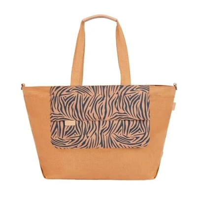 Abbildung von Babymoov Wickeltasche Tote Bag Zebra, Wickeltasche, Kapazität von 35l, zahlreiche Staumöglichkeiten, Wickelunterlage, Kinderwagenbefestigung und Schultergurt inbegriffen, abnehmbare kleine 3l Tasche