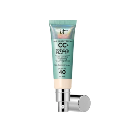 Abbildung von IT Cosmetics CC+ Natural Matte Foundation Fair Ivory