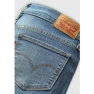 Abbildung von Levi&#039;s Shaping Patter Jeans Skinny Fit, Damen, Größe: 30x28, Soft clean white