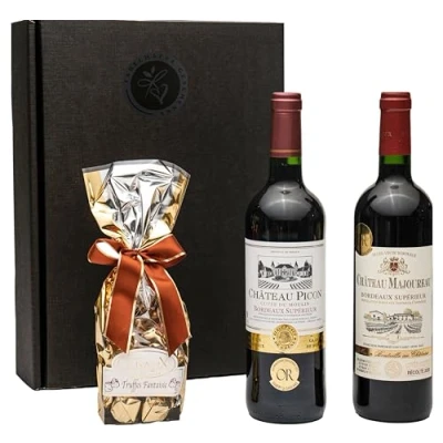Abbildung von Geschenkset Bordeaux 2 hochwertige französische Rotweine aus mit Goldmedaillen Prämierung trocken 1 x feinste Schokoladentrüffel