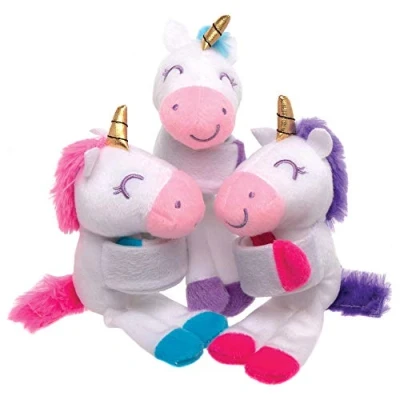 Abbildung von Baker Ross AT781 Umarmende Einhörner, süße Kuscheltiere, Plüschtiere und kleine Geschenke für Kinder (3 Stück), Sortiert