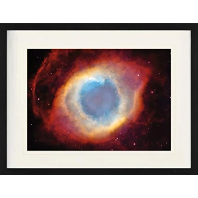 Abbildung von 1art1 Der Weltraum Poster Helixnebel, Das Auge Gottes Gerahmtes Bild Mit Edlem Passepartout Wand Bilder Im Bilderrahmen 80x60 cm