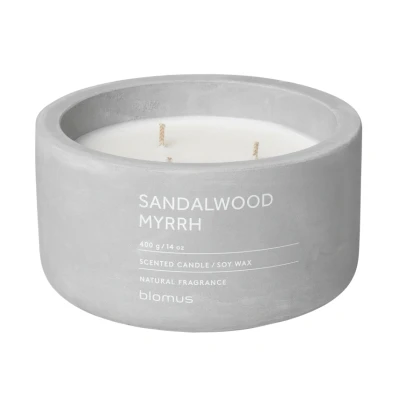 Abbildung von Blomus FRAGA Duftkerze micro chip Sandalwood Myrrh 13 cm