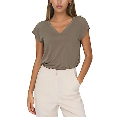 Abbildung von ONLY Vausschnitt Tshirt basic, Damen, Größe: XS, Walnut