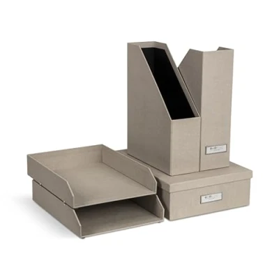 Abbildung von Bigso Box of Sweden HOLGER 5 teiliges Schreibtisch Set Ordnungssystem mit 2 Stehsammlern, Briefablagen und einer Organizer aus Faserplatte Papier in Leinenoptik beige