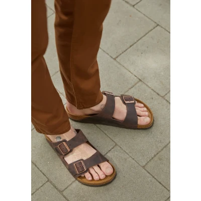 Abbildung von Birkenstock Arizona Hausschuh, Größe: 48, Brown Schuhe
