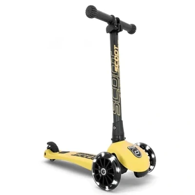 Abbildung von Scoot and Ride Dreiradscooter Highwaykick 3 LED Lemon, Kinderroller in Gelb