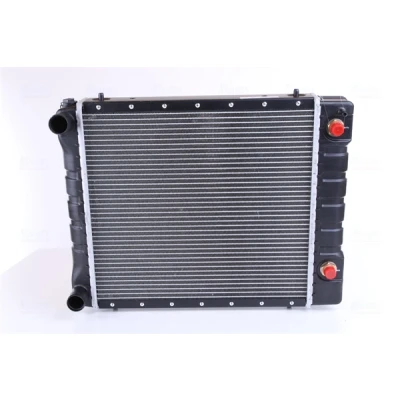 Abbildung von NISSENS 64328 Kühler, Motorkühlung Aluminium 417 388 56 Kühlrippen gelötet LAND ROVER: Defender SUV Cabrio,