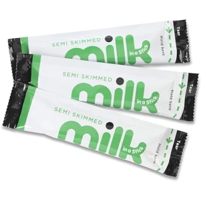 Abbildung von 50 Lakeland Dairies UHT Semi Skimmed Milk Sticks 10ml
