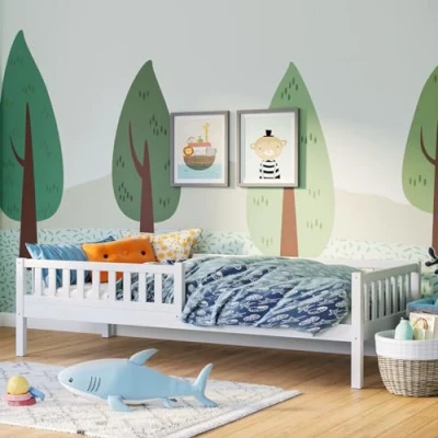 Abbildung von Bellabino Kinderbett Vils (Bett 90x200 cm, weiß lackiert), mit Lattenrost und Rausfallschutz, aus Kiefer Massivholz