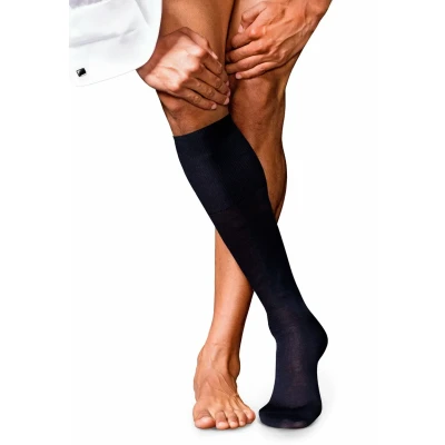 Abbildung von Falke NO. 6 Finest Merino &amp; SILK Kneehigh Kniestrümpfe Dark navy, Herren, Größe: 39/40, navy