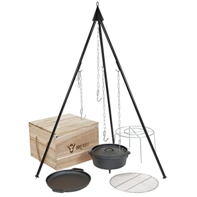 Abbildung von BBQ Toro Holzkohlegrill Dutch Oven Kit in Holzkiste, 6 tlg. Gusseisen Kochset, Grillzubehör