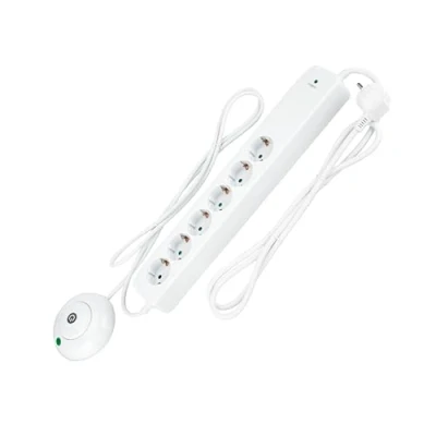 Abbildung von REV Steckdosenleiste Mehrfachsteckdose 6 fach, beleuchteter Fußschalter, 2m Kabel, 3500W, weiß