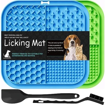 Abbildung von Lesipee Leckmatte Hund, 2 Stück, Schleckmatte Hund mit Silikonspatel und Bürste, Angstlinderung, Hundespielzeug, Futtermatte für Butter, Joghurt, Fellpflege &amp; Klauenpflege, BPA frei
