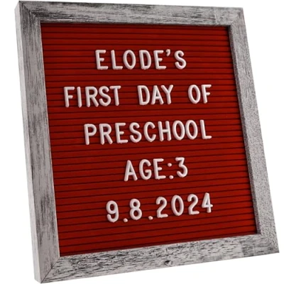 Abbildung von Letter Board, Wechselbarer Filzbuchstaben Brett 25x25cm, Rot Filz, Rustikaler Rahmen, 317 Buchstaben Symbole &amp; Emojis Ideal für Zuhause, Büro Events