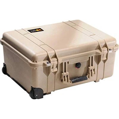 Abbildung von PELI 1560 Langer Transportkoffer für Kamera Equipment and Empfindliche Elektronische Instrumente, IP67 Wasser und Staubdicht, 44L Volumen, Kein Schaum, Farbe: Desert Tan (Sand)