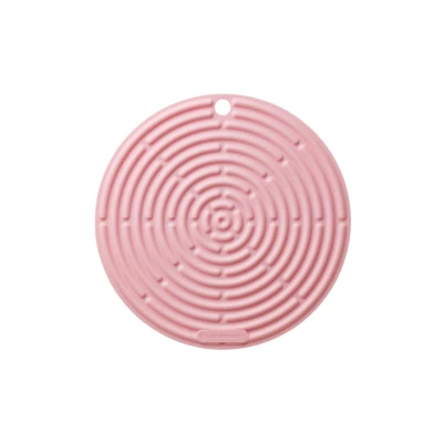 Abbildung von Le Creuset Runder Topflappen aus Silikon, ⌀ 20 cm, Pink, 93000230231200