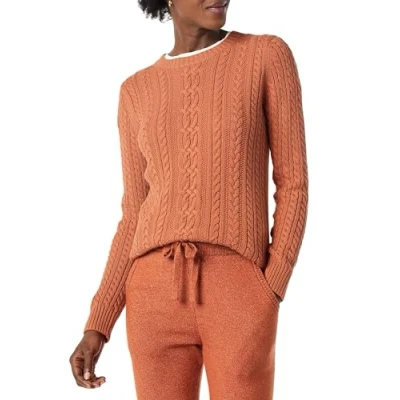 Abbildung von Amazon Essentials Damen Fisherman Cable Langarm Pullover mit Rundhalsausschnitt (in Übergröße erhältlich), Karamell, XXL Große Größen