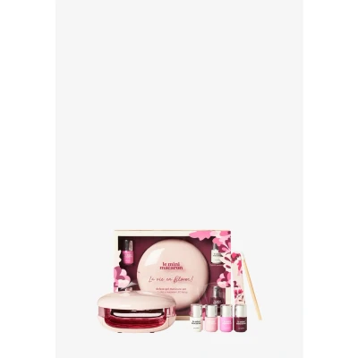 Abbildung von Le Mini Macaron &quot;LA VIE EN BLOOM&quot; Deluxe GEL Manicure SET Nagelpflegeset, Damen, Größe: One Size,