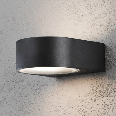 Abbildung von Konstsmide Teramo 7510 750 Wandleuchte B: 17cm T: 18,5cm H: 7cm / 1x40W IP44 lackiertes Aluminium matt schwarz