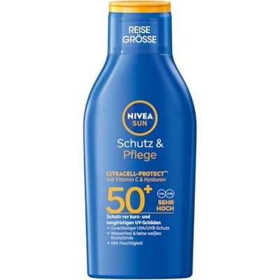 Abbildung von NIVEA SUN Schutz &amp; Pflege Sonnenlotion LSF 50+, wasserfester Sonnenschutz mit Vitamin C Hyaluron, schnell einziehende Sonnencreme für 48h Feuchtigkeit ohne weiße Rückstände (100 ml)