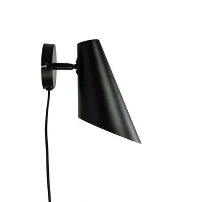 Abbildung von Dyberg Larsen Cale Wandlampe Höhe 24,5 cm schwarz