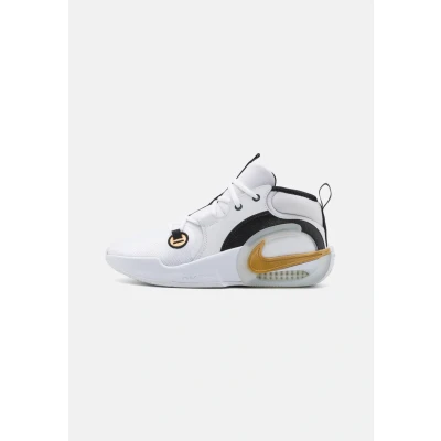 Abbildung von Nike Performance AIR ZOOM Crossover 2 Unisex Basketballschuh für Kinder, Größe: 38, White/metallic gold/black/tint Leder und textil