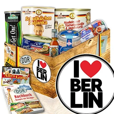 Abbildung von I love Berlin Ostpaket Geschenk Ostprodukte Geschenkbox