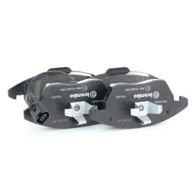 Abbildung von BREMBO P 85 075 Bremsbelagsatz inkl. Verschleißwarnkontakt mit Kolbenclip ohne Zubehör VOLKSWAGEN: Caddy 3 Kastenwagen, Touran I, Golf 5 Schrägheck