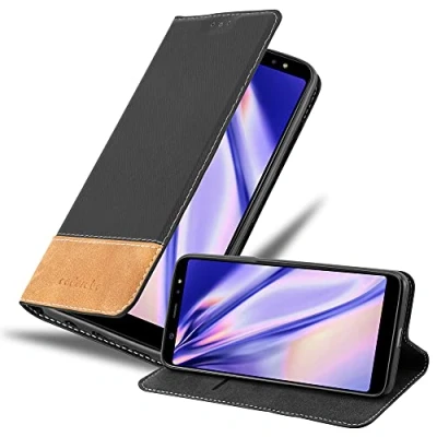 Abbildung von Cadorabo Hülle kompatibel mit Samsung Galaxy A6 Plus 2018 aus Kunst Leder Flip Klappbare Stoßfeste Magnetische [Standfunktion] [Kartenfächern] Cover für Tasche in Schwarz