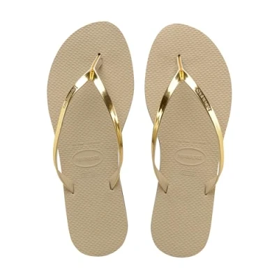Abbildung von Havaianas You Metallic, Bequeme, stylische und vielseitige Sandalen, Dünne Riemen mit Metallic Finish, Kleiner Absatz, für Damen