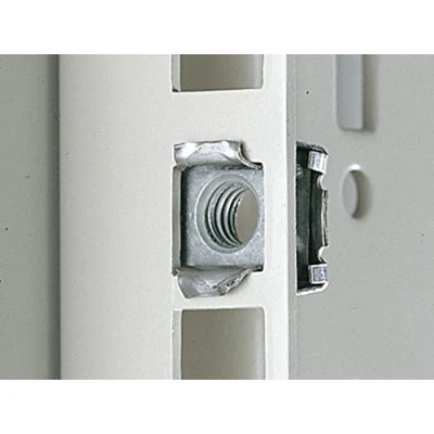 Abbildung von RITTAL EL Kaefigmuttern M5 mit Kontaktierung Fuer Blechstaerke 0,8 2 mm