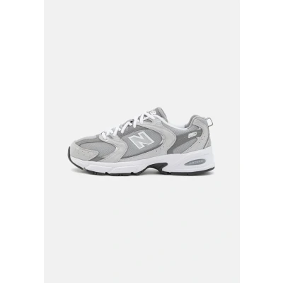 Abbildung von New Balance MR530 Unisex Sneaker low, Herren, Größe: 36, Grey/white Leder und textil