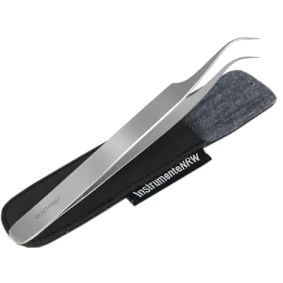Abbildung von InstrumenteNrw Premium Zeckenpinzette Zeckenzange Edelstahl Zecken Pinzette Hunde Katzen Tiere rostfreier Qualitätsstahl (Silber + Etui)