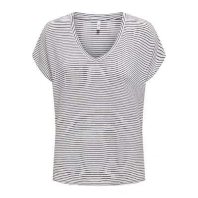 Abbildung von ONLY Onltine S/S V Neck Top JRS
