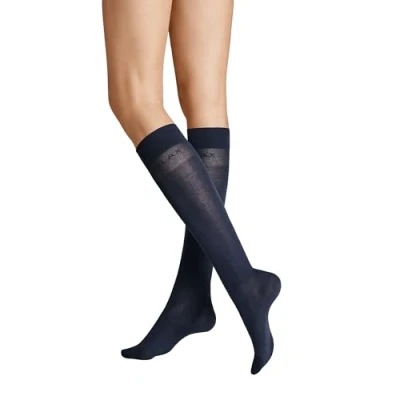 Abbildung von KUNERT Women&#039;s Relax Light KSD Kniestrümpfe, Blickdicht, Marine, 39/42