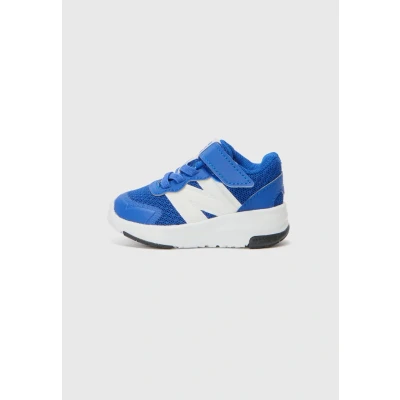 Abbildung von New Balance FreshFoam 578 Bungee Lace mit Oberriemen Gr. 22½ Bequemer Laufschuh für optimalen Halt und Komfort