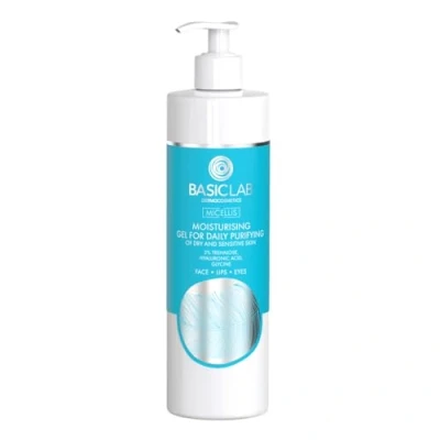 Abbildung von BasicLab Dermocosmetics Feuchtigkeitsspendendes Reinigungsgel für Trockene Und Empfindliche Haut 300 ml Make up Entferner die Hautpflege am Abend