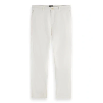Abbildung von Scotch &amp; Soda Herren Core Drift Cotton Blend Twill Chino Pants, Off White 0001, 33W / 32L EU