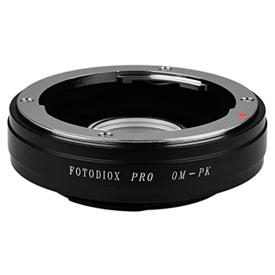 Abbildung von Fotodiox Pro Lens Mount Adapter Compatible with Olympus OM 35mm Film Lenses on Pentax K Cameras