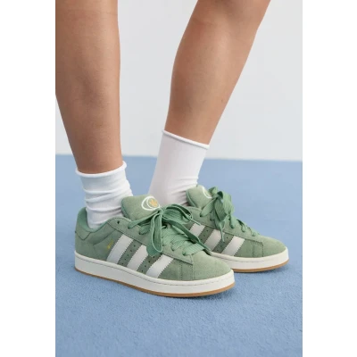 Abbildung von adidas Originals Campus Sneaker low Silver green/off white/gum, Damen, Größe: 38, white/gum Veloursleder