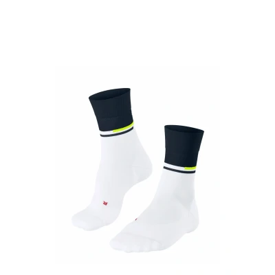 Abbildung von FALKE Herren Laufsocken RU Compression Stabilizing M So Lyocell Funktionsmaterial mit Kompression 1 Paar, Weiß White 2002 Trend, 42 43