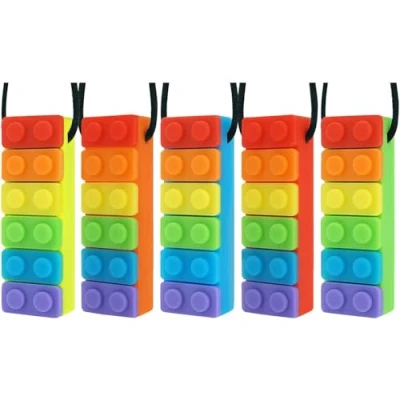 Abbildung von Novelfun Sensory Chew Halskette, 5 Stück Regenbogenfarben Silikon Kauanhänger Training Spielzeug Kauen Halskette für das Zahnen von Babys, Autismus ADHS SPD, Oral Motor, Angst Kinder