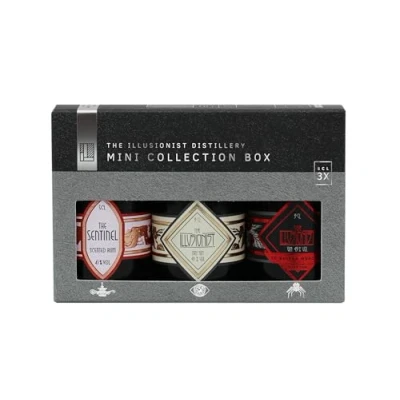 Abbildung von The Illusionist Distillery Mini Collection Box Dry Gin 45% Vol. 50ml Sentinel Scented Rum 41% FC Bayern München Edition