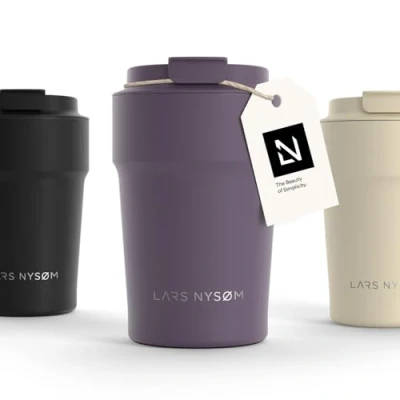 Abbildung von LARS NYSØM Thermobecher Bevægelse, Edelstahl, Auslaufsicherer Travel Mug für Kaffee und Tee unterwegs 380ml 500ml