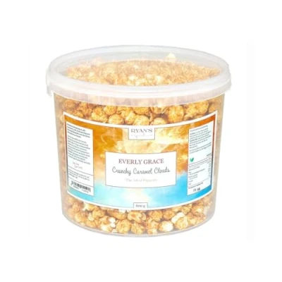 Abbildung von Everly Grace Popcorn Crunchy Caramel Clouds, 600 g Eimer mit süßem Karamell und Bourbon Vanille, handgemacht in Deutschland
