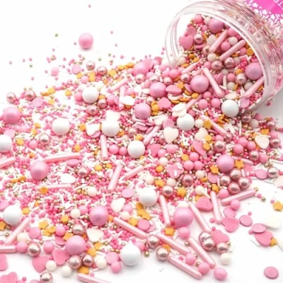 Abbildung von Streusel Glück Erste Liebe weiss rosa gold 180g Zuckerstreusel für Torten Kuchen Plätzchen Streudekor &amp; als Tortendeko Geburtstag Kindergeburtstag Mädchen Kuchenstreusel Deko